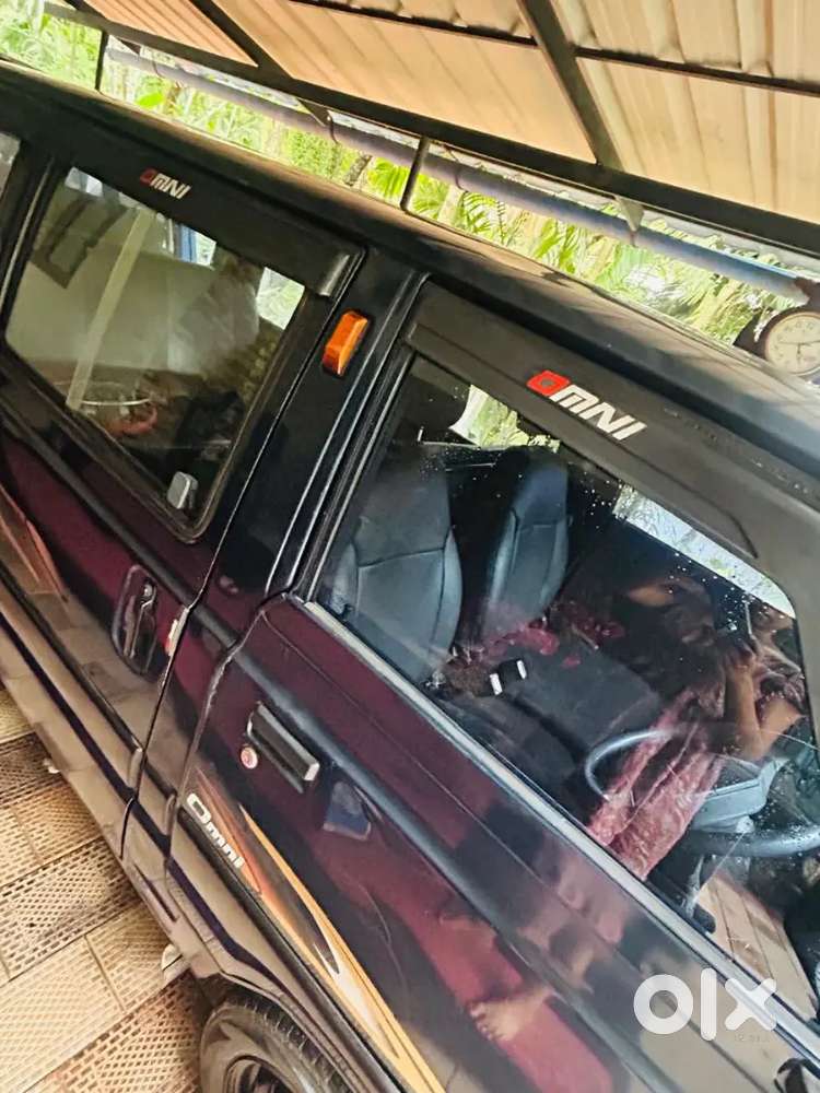Maruti Suzuki Omni 2010