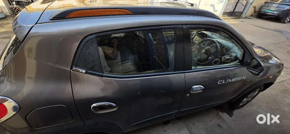 Qwid Automatic Used By Senior Citizen