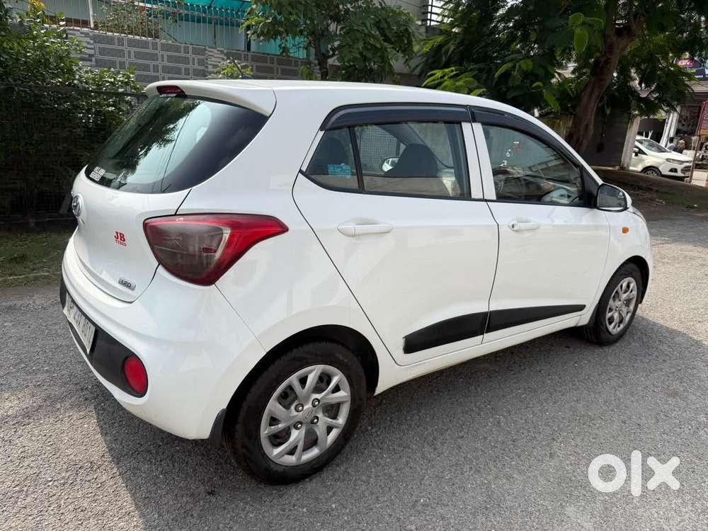 Hyundai Grand I10 Sportz 1.1 Crdi Limited Edition, 2018, Diesel