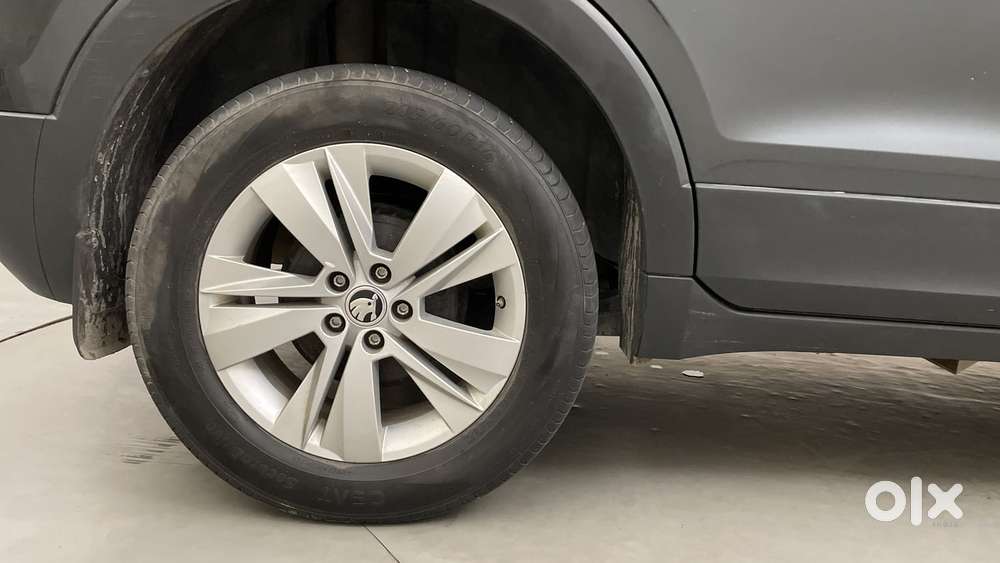 Skoda Kushaq Ambition 1.0l Tsi Mt, 2023, Petrol