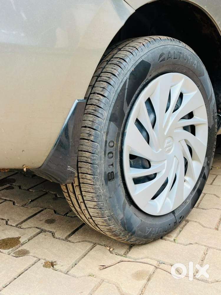Maruti Suzuki Ertiga Petrol 75000 Km Driven