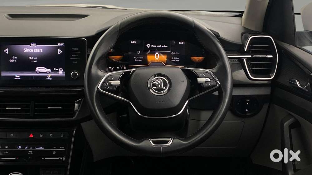 Skoda Kushaq 1.0 Tsi Style, 2023, Petrol