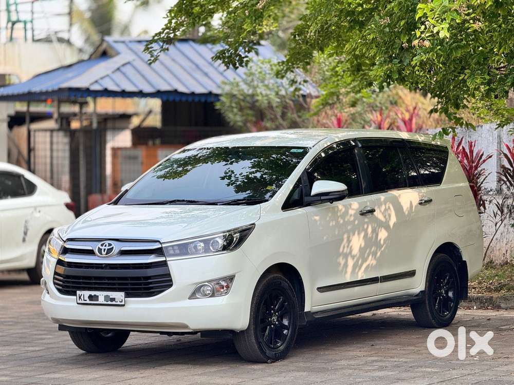 Toyota Innova Crysta 2.4 V 7 Str, 2018, Diesel