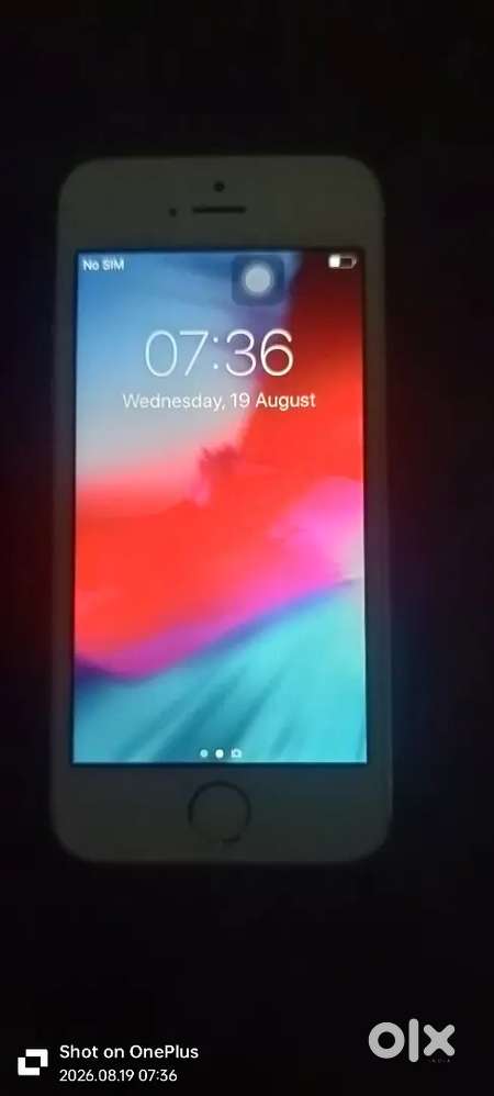 I phone 5s with charger