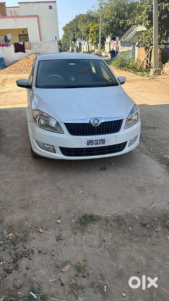 Skoda Rapid 2013 Diesel 92000 Km Driven