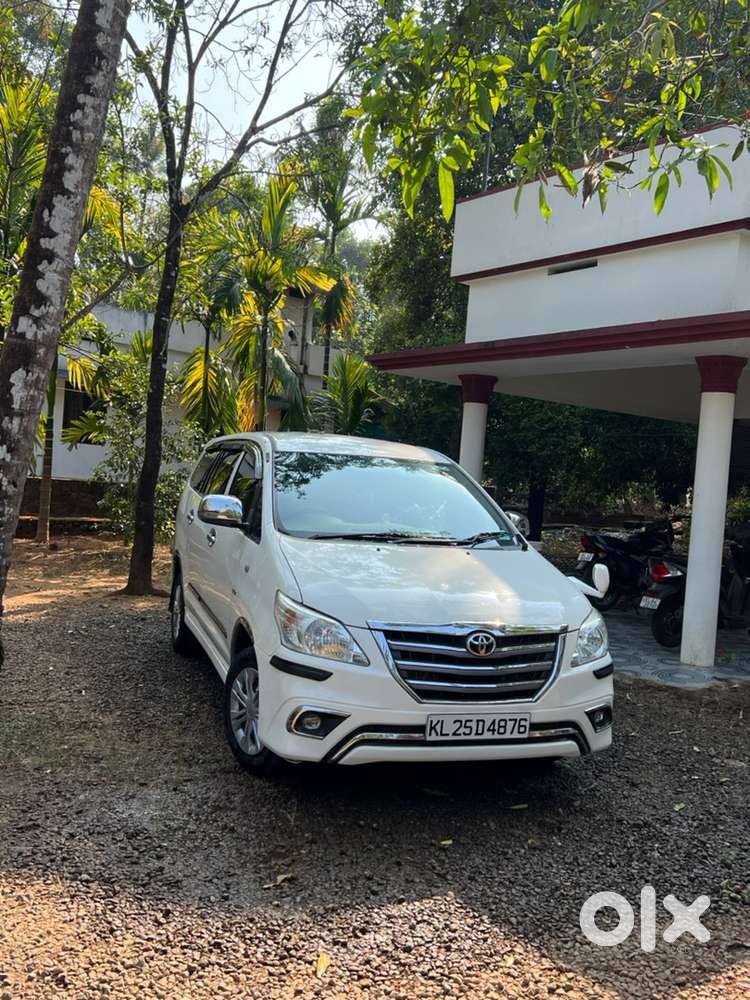 Toyota Innova Diesel 2012