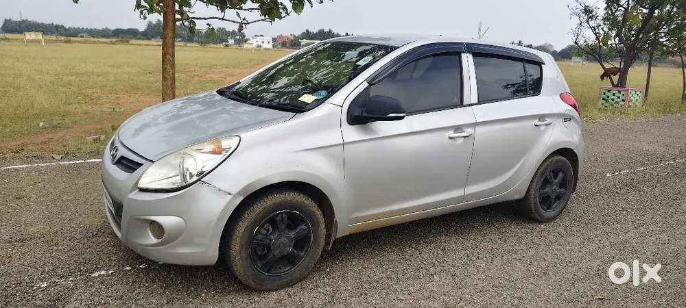 Hyundai I20 2011 Cars