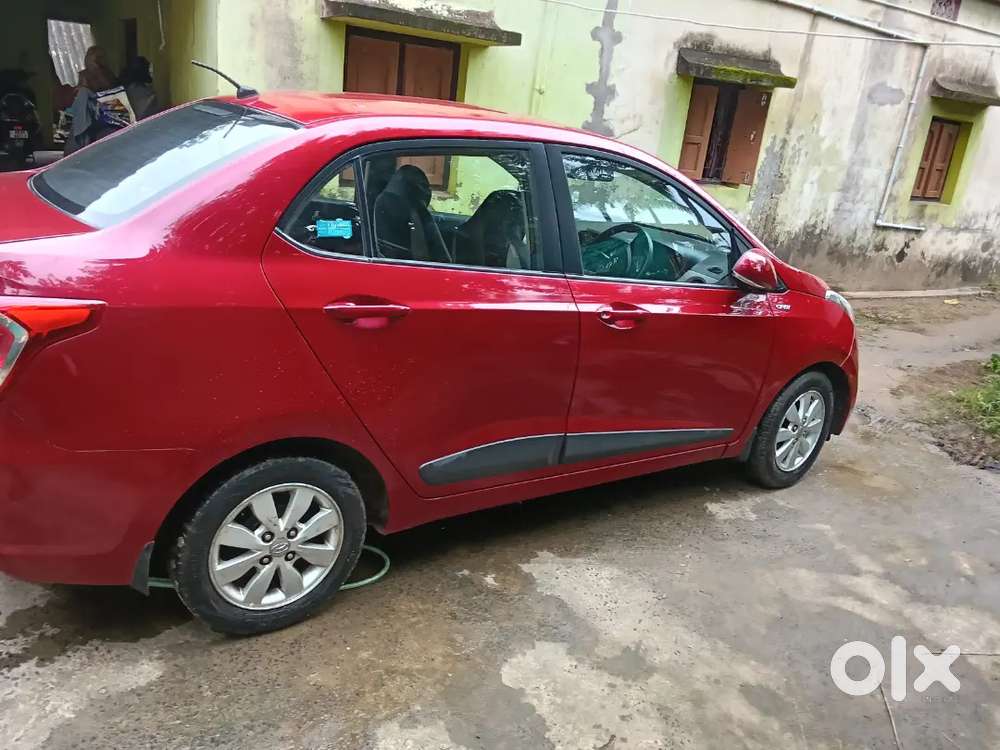 Hyundai Xcent Diesel 2015 Top Model