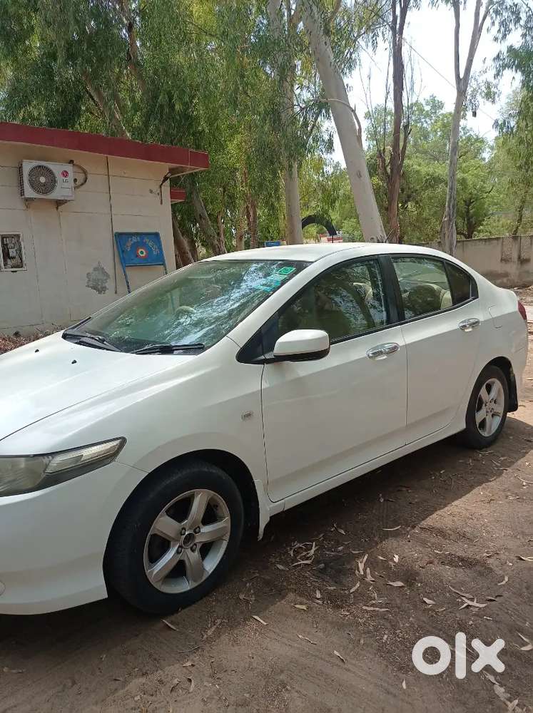 Honda City 2012 White In Excellent Condition