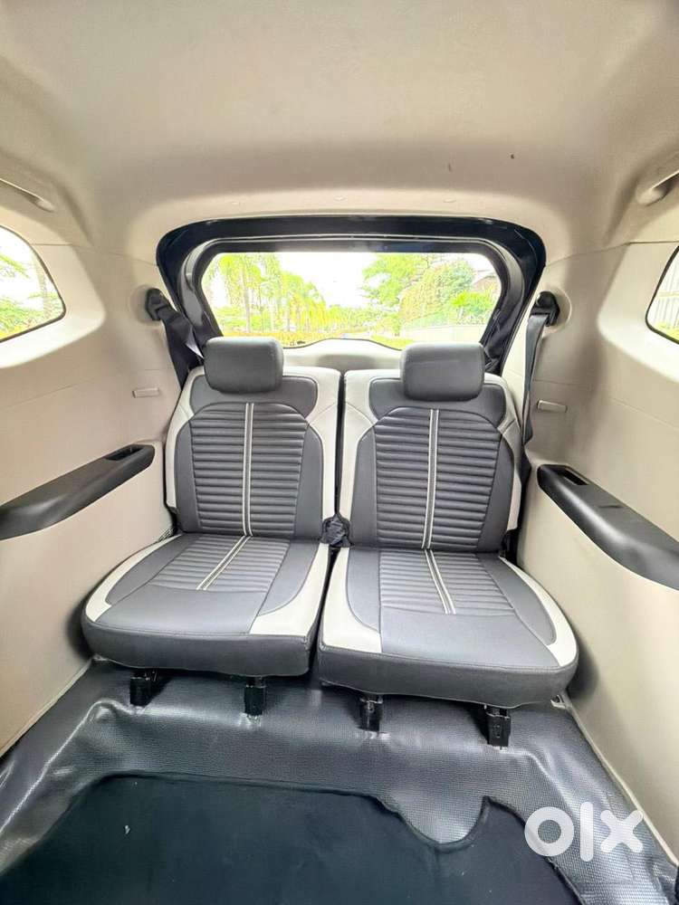 Renault Triber Rxt, 2025, Petrol