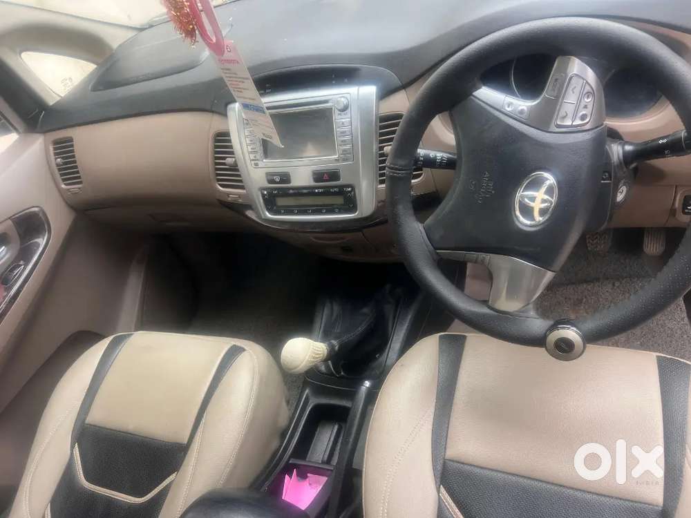 Toyota Innova 2.5 Z 2015