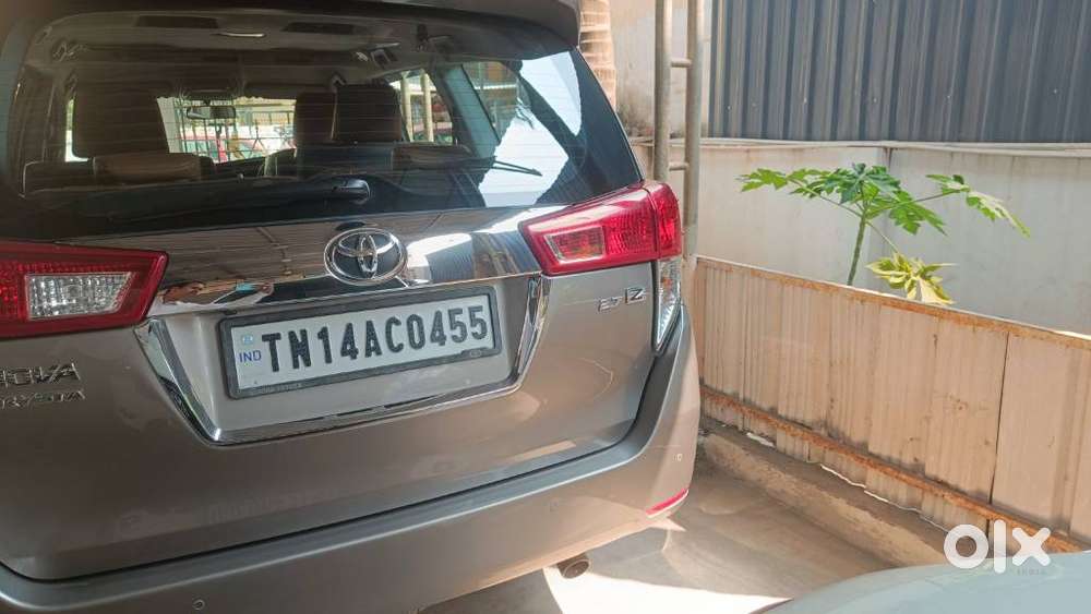 Toyota Innova Crysta