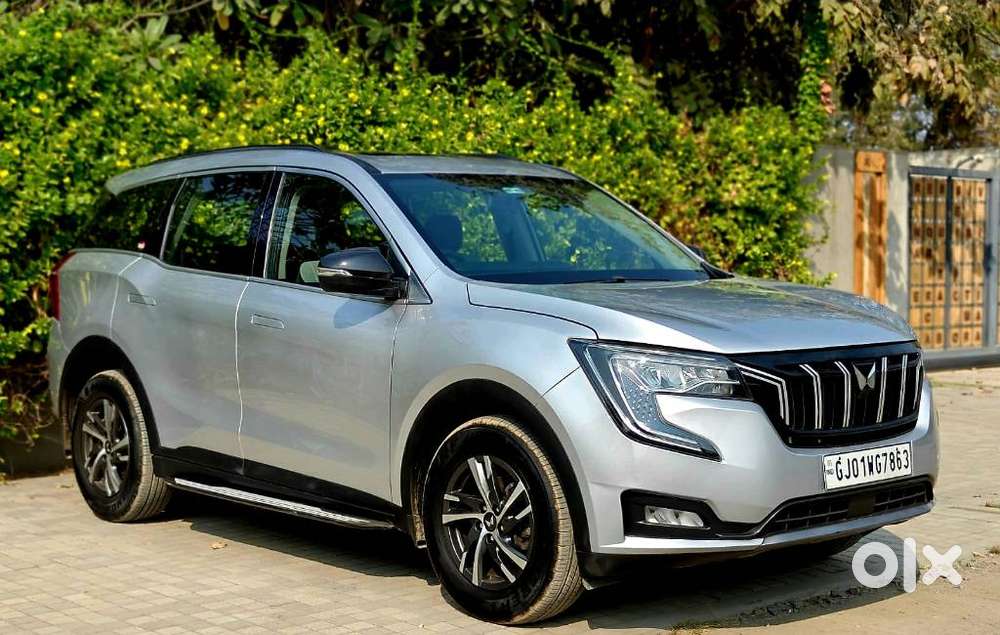Mahindra Xuv700 2.0 Ax 5 Petrol Mt 7 Str, 2022, Petrol