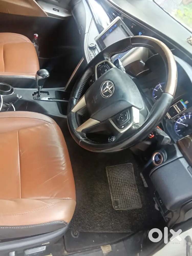 Toyota Innova Crysta 2016