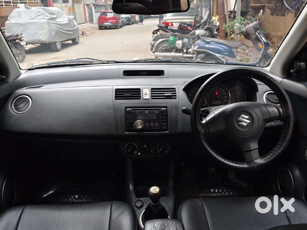 Maruti Suzuki Swift Vxi Optional, 2011, Petrol