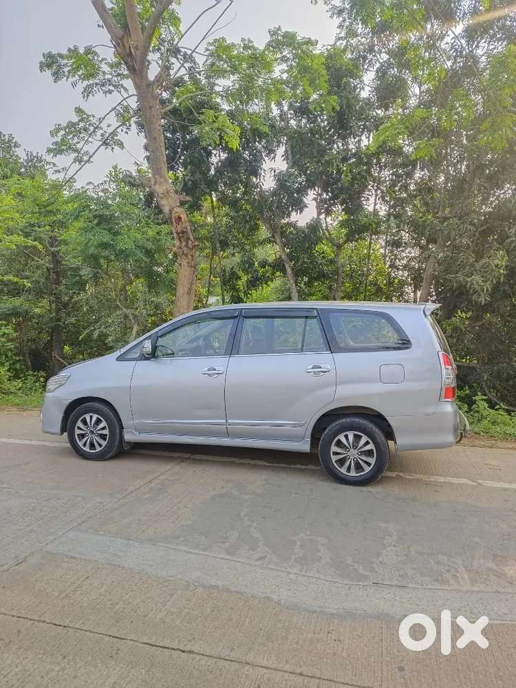 Toyota Innova 2016 Diesel Well Maintained