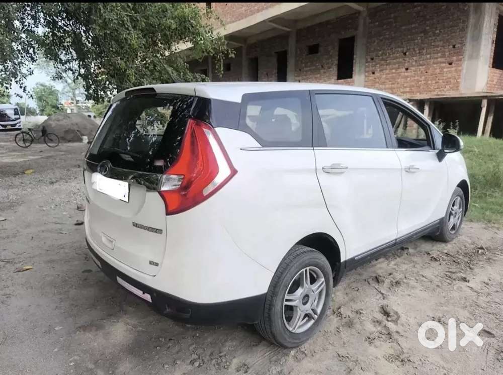 Mahindra Marazzo M8, 2018, Diesel