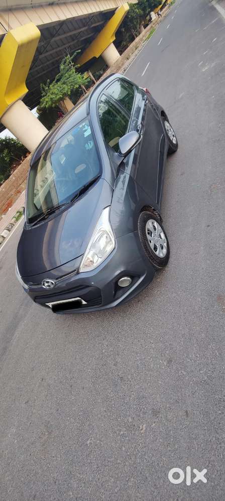 Hyundai Grand I10 Sportz(o) 1.2 Mt, 2017, Cng & Hybrids