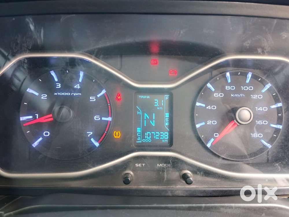 Mahindra Scorpio S10, 2017, Petrol
