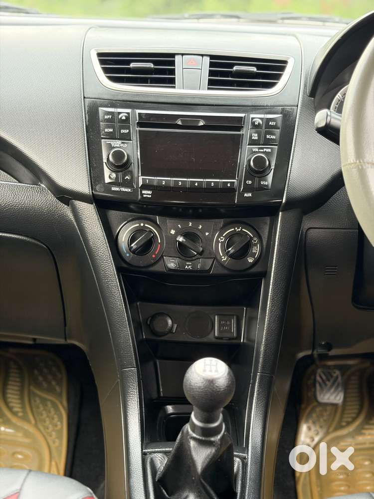 Maruti Suzuki Swift Vxi With Abs, 2012, Petrol