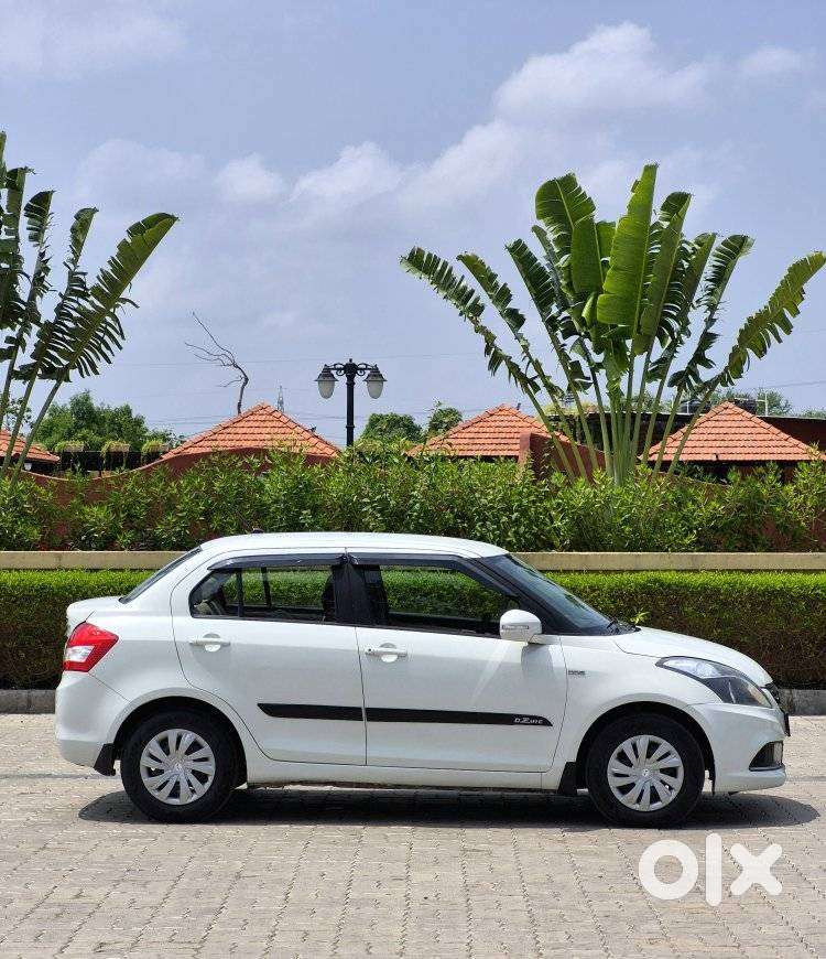 Maruti Suzuki Swift Dzire Vdi Optional, 2015, Diesel
