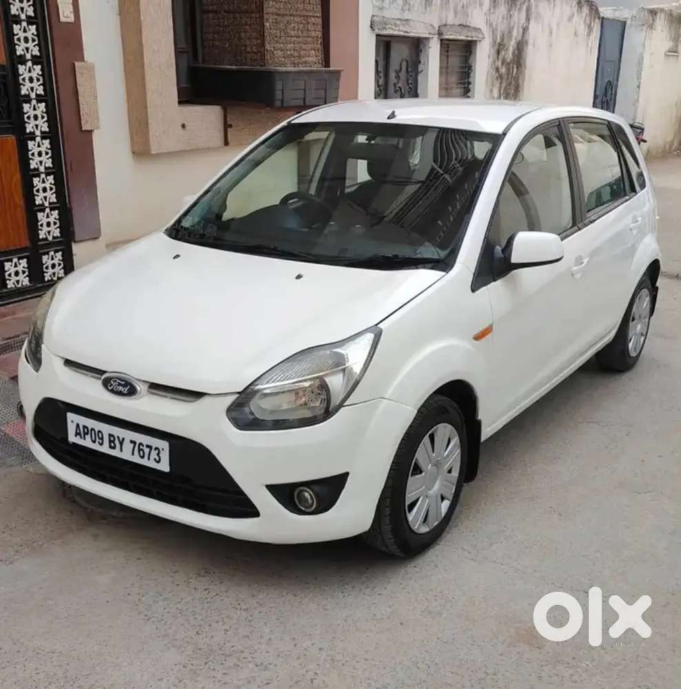 Ford Figo 1.2 Petrol 2013