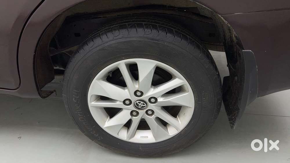 Toyota Innova Crysta 2.7 Zx At, 2017, Petrol