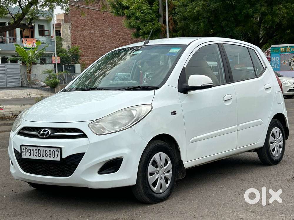 Hyundai I10 Sportz At, 2012, Petrol
