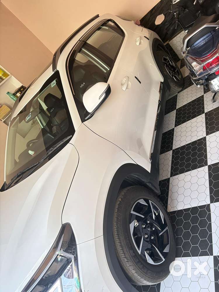 Kia Sonet Petrol Manual Oct 2025