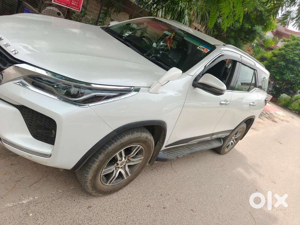 Toyota Fortuner 4x2 At 2.7 Petrol, 2024, Petrol