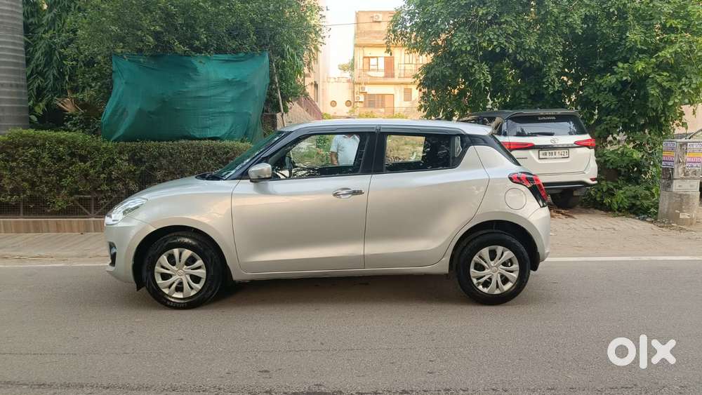 Maruti Suzuki Swift Vxi + Manual, 2023, Petrol