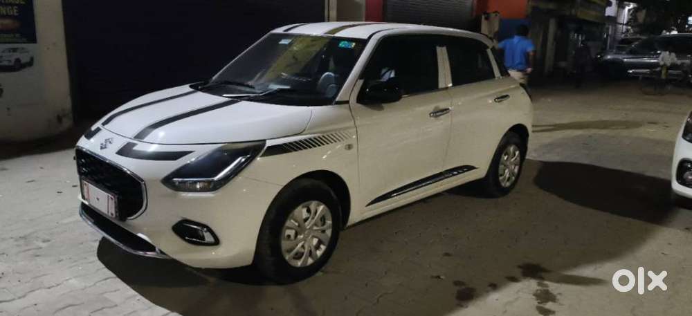 Maruti Suzuki New-gen Swift Lxi, 2025, Petrol