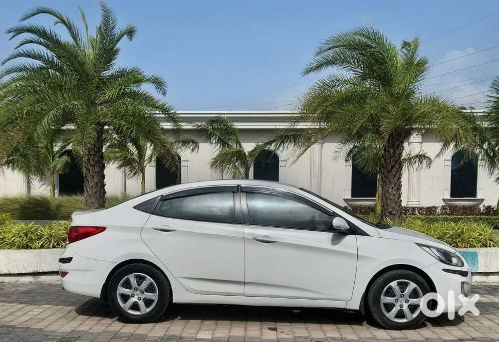 Hyundai Verna Crdi 1.4 E, 2015, Diesel
