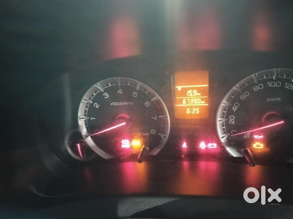 Maruti Suzuki Swift Vxi 1.2 Abs Bs-iv, 2016, Petrol