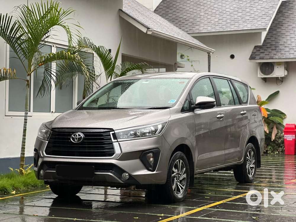 Toyota Innova Crysta [2020-ongoing] 2.7 Gx At 8 Str, 2021, Diesel
