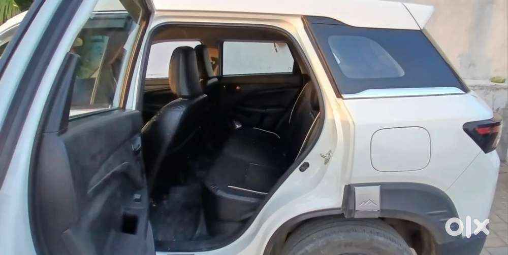 Maruti Suzuki Vitara Brezza 1.5 Lxi, 2024, Petrol