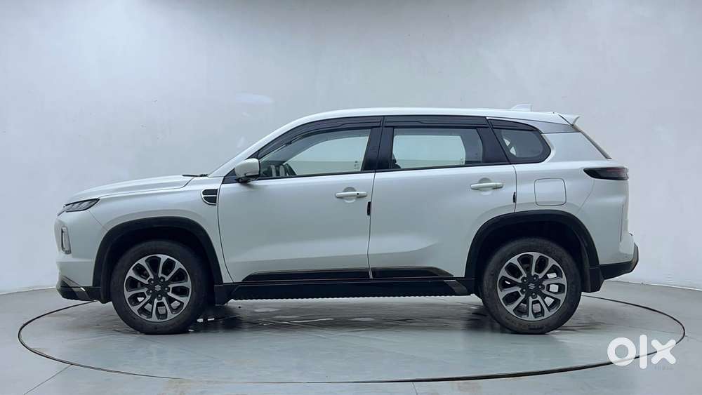 Maruti Suzuki Grand Vitara 1.5 Delta Smart Hybrid At, 2023, Petrol