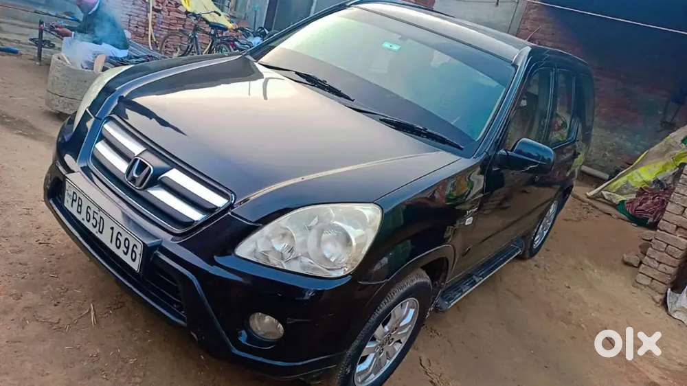 Honda Cr-v 2005 Modal Passing 2031  Petrol 4th Owner  Alloy Wheels