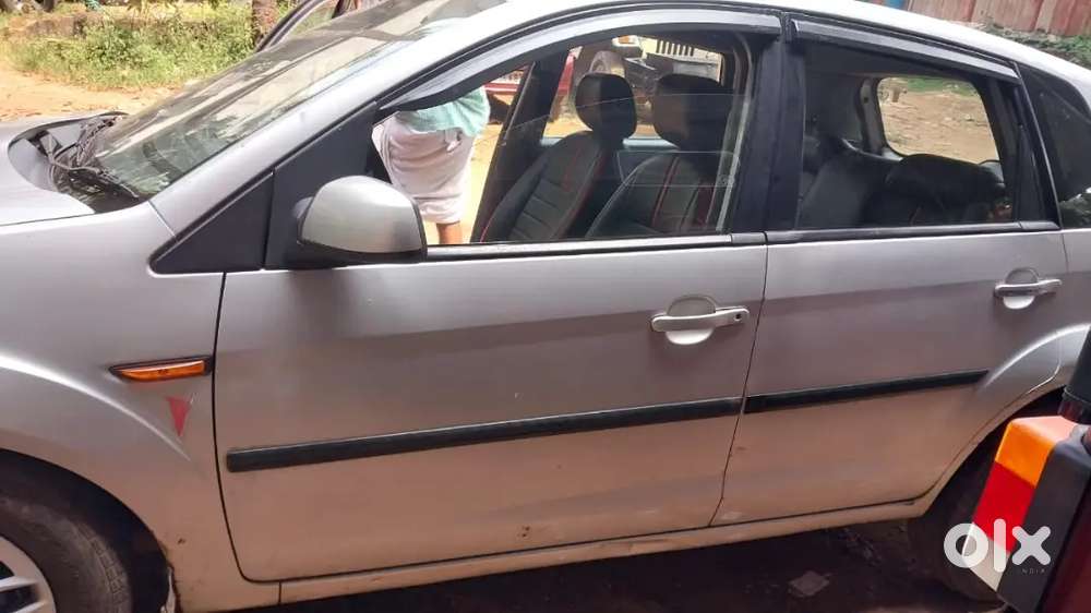 Ford Figo 2011 Diesel 90000 Km Driven