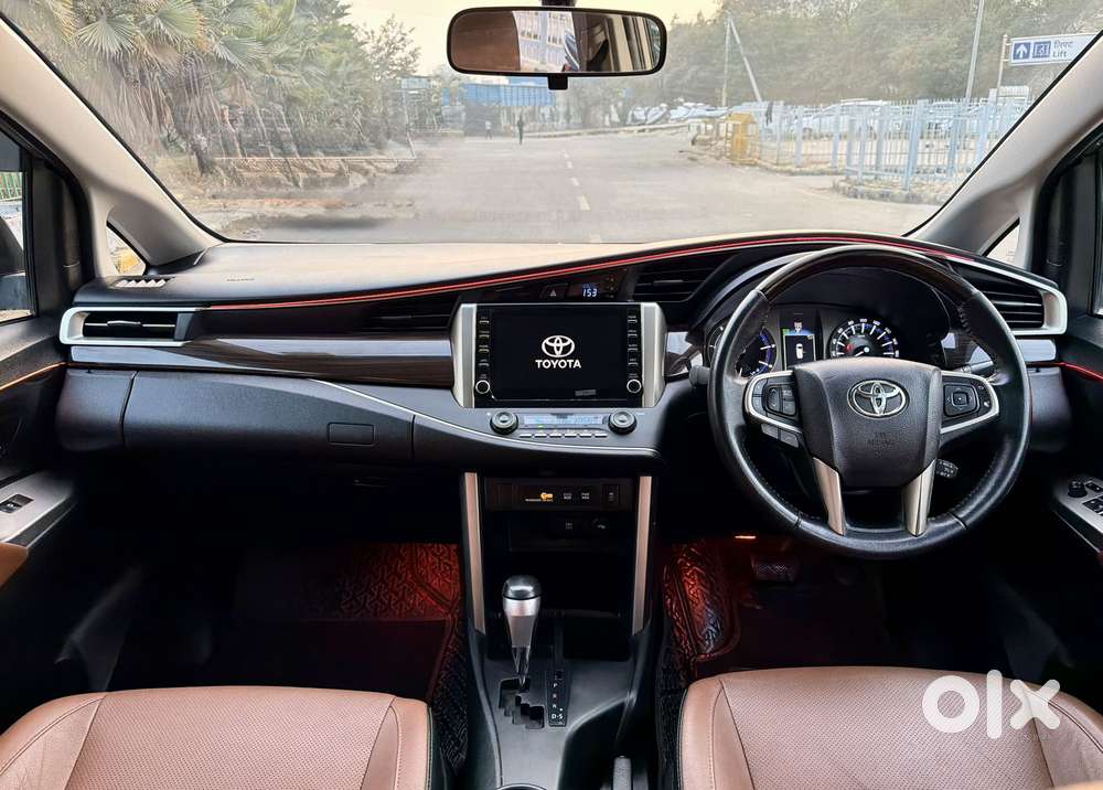 Toyota Innova Crysta