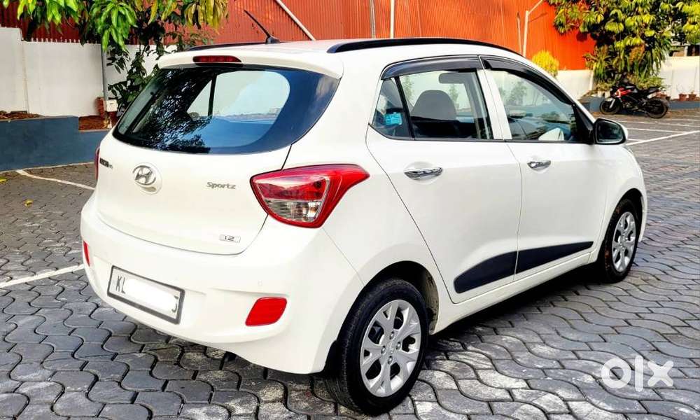 Hyundai Grand I10 Sportz 1.2 Kappa Vtvt, 2014, Petrol