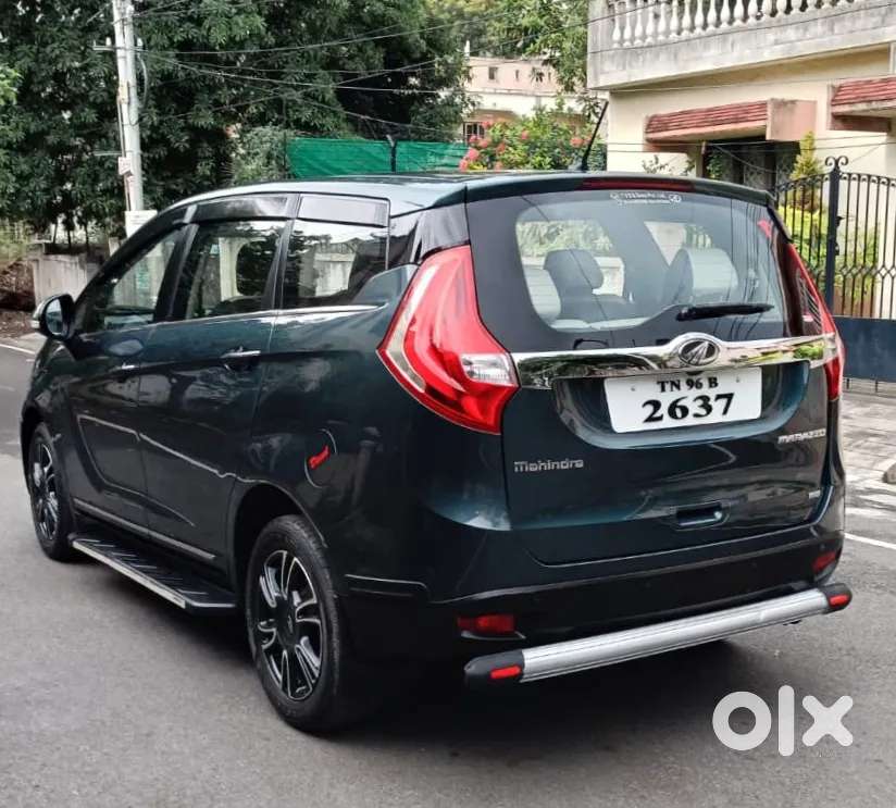 Mahindra Marazzo M8, 2018, Diesel