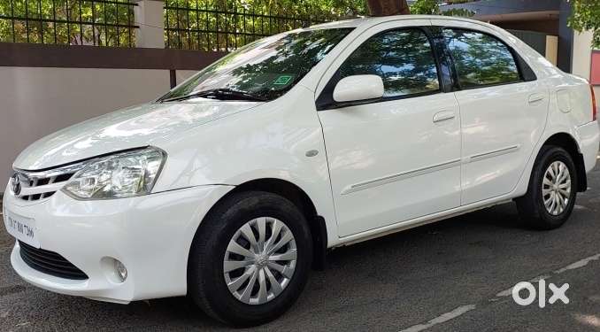 Toyota Etios 2010-2012 G, 2011, Petrol