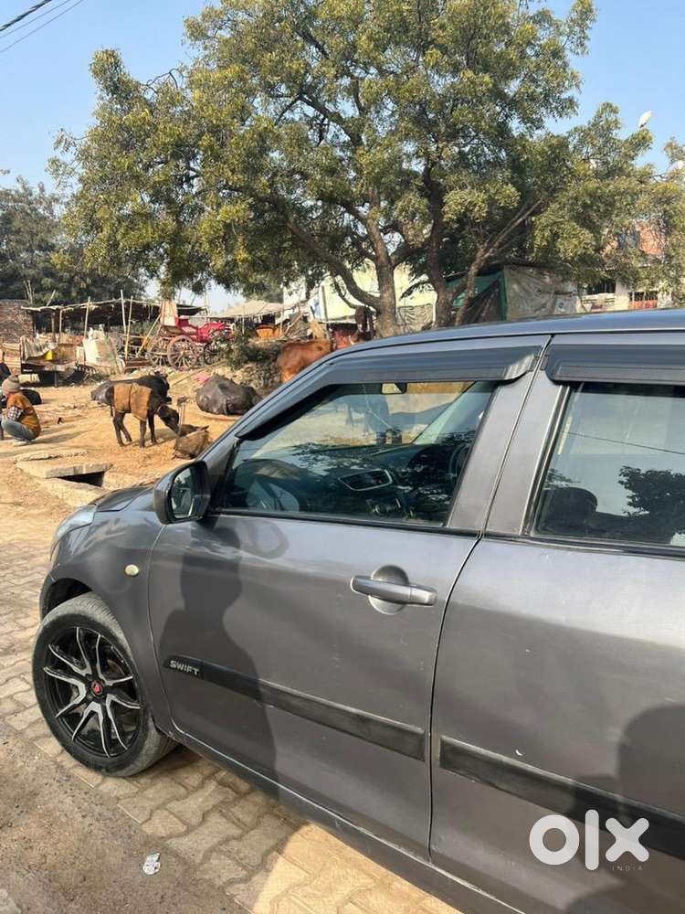 Maruti Suzuki Swift 2018 Cng & Hybrids Well Maintained