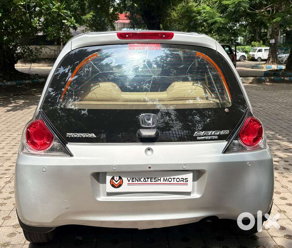 Honda Brio V Automatic, 2013, Petrol