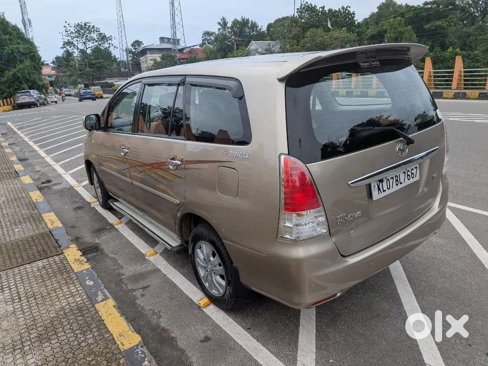 Toyota Innova Diesel 2009v Full Option Original Kerala