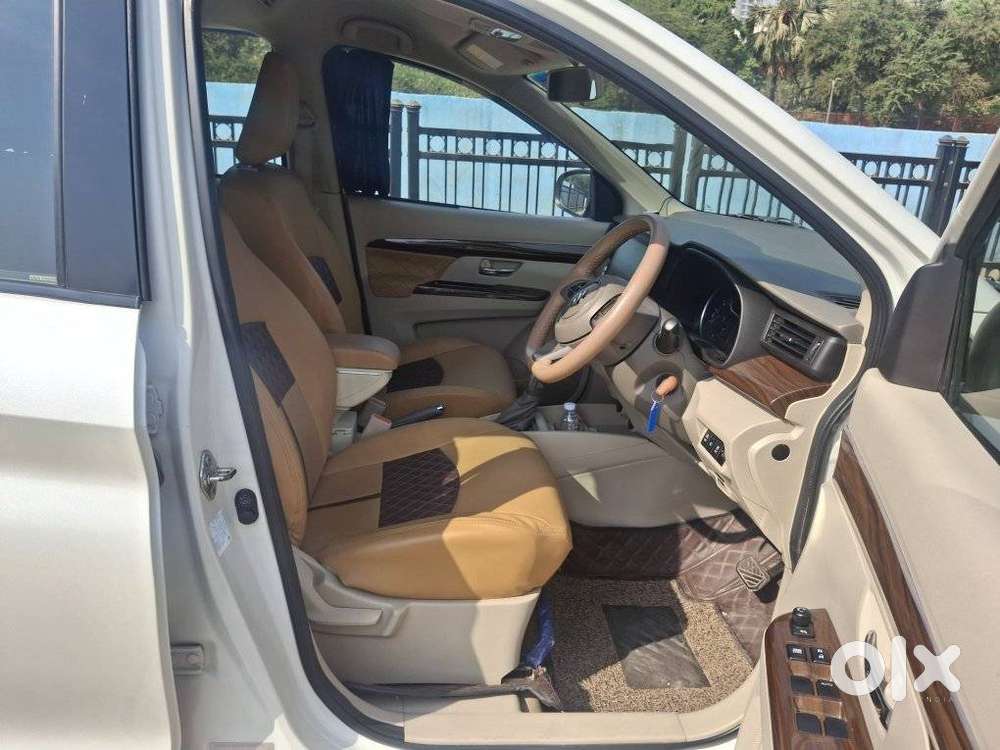 Maruti Suzuki Ertiga Vxi At Petrol, 2022, Petrol