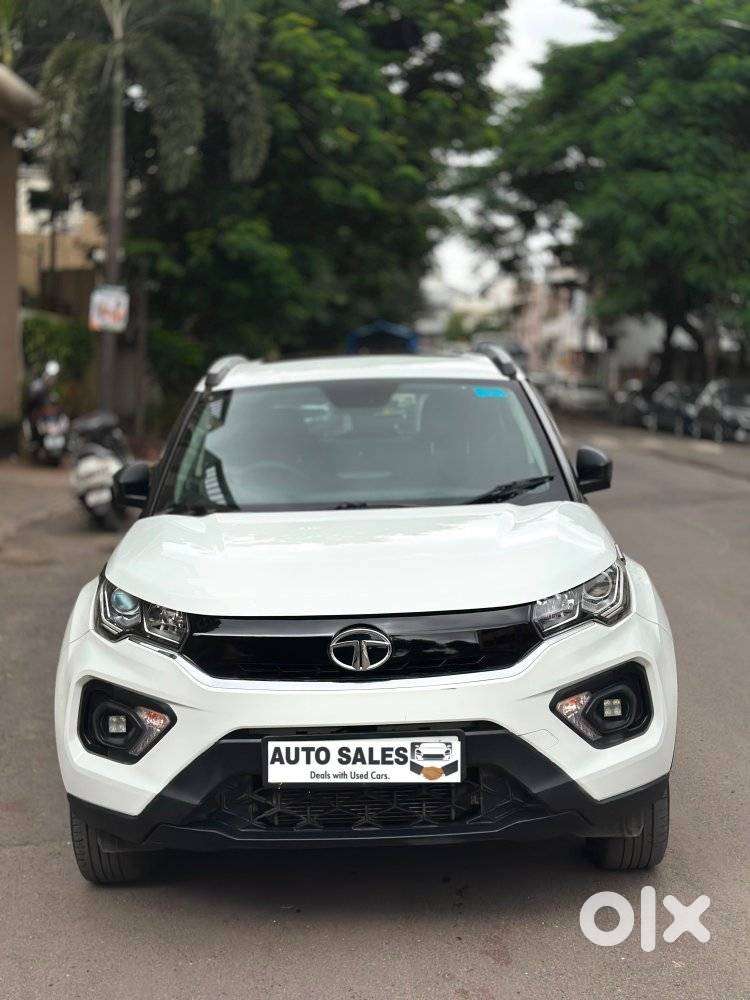 Tata Nexon, 2023, Petrol
