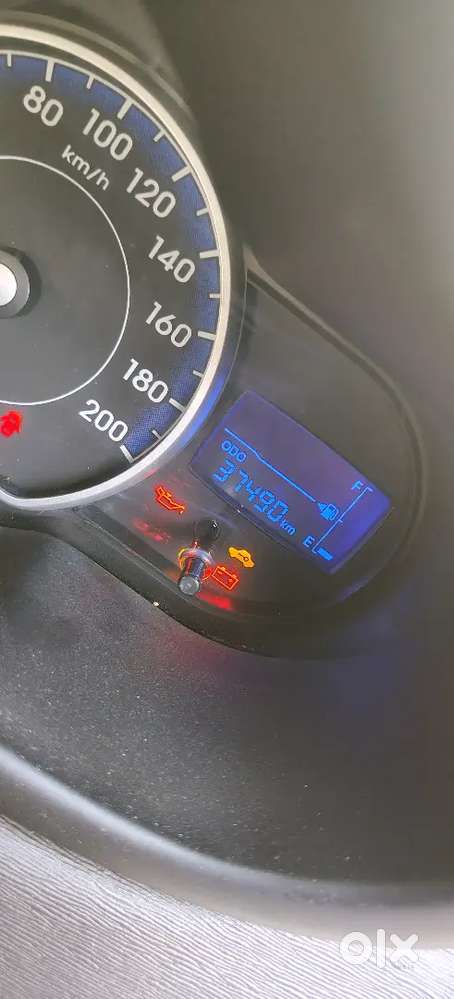 Hyundai I10 2011
New Test
New Battery
No Complaint
No Scrach