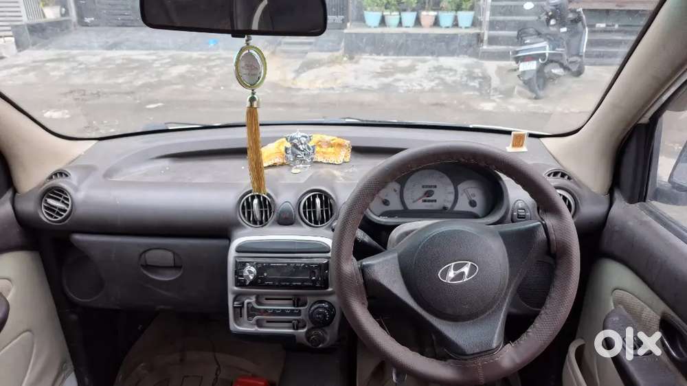 Hyundai 0ct2012 Cng Fitted All Documents Valid 17 Month.only1.10lk